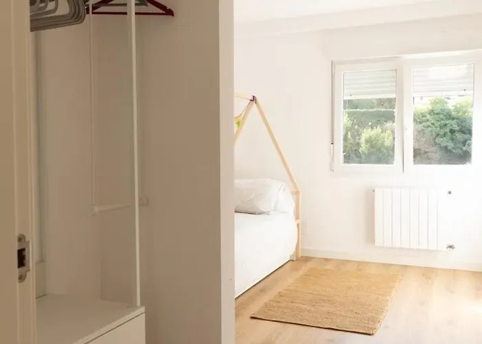 Luz, Calma Y Cerca Del Mar * Сомо